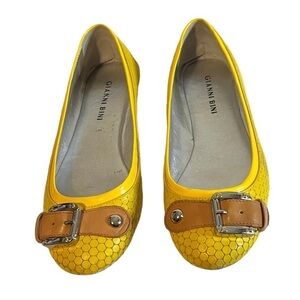Gianni Bini Yellow Buckle Ballet Flats Size 6.5